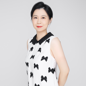 Stephanie Liu (Lead China Partner at Azure Group Chartered Accountants)